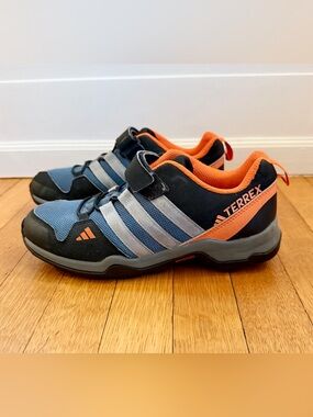 adidas Kids Terrex Sneakers in Blue and Orange